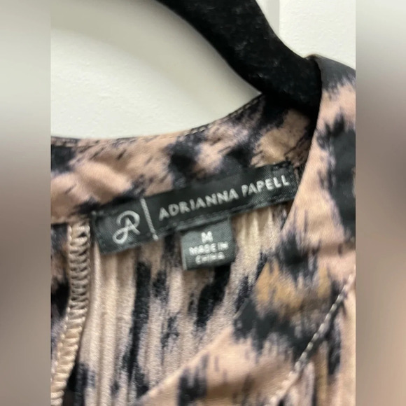 Adrianna Papell Pleated Georgette Blouse Realistic Cheetah Print Size M - Picture 3 of 3